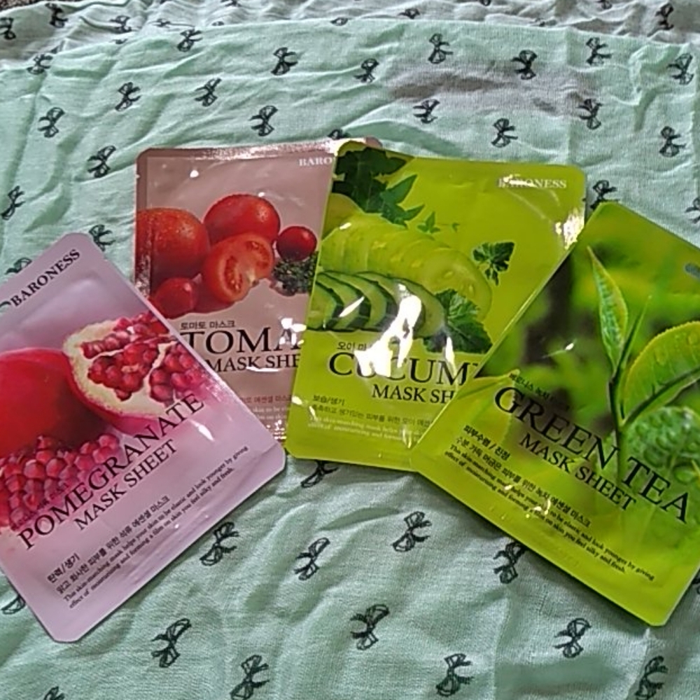 Lot 4 Korean face masks